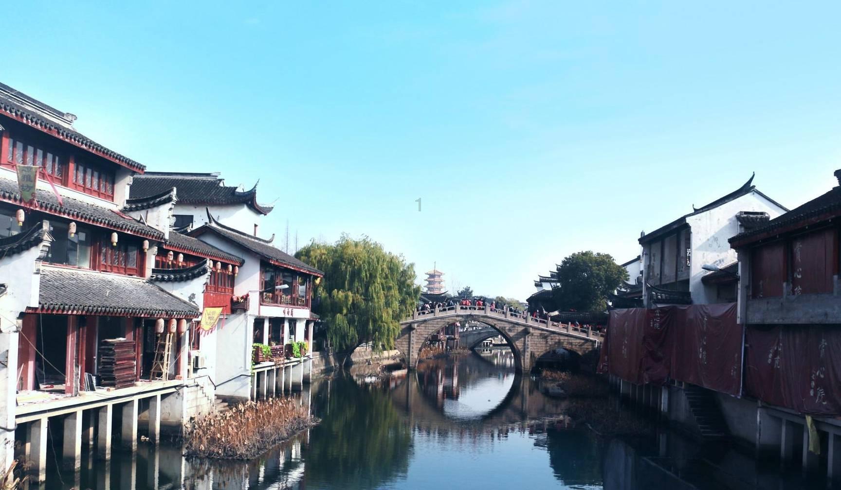 逃离违建房屋9